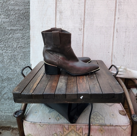 Rachel Zoe‎  Western trend, this city-slick cowgirl bootis cut from calfskin - Picture 8 of 12